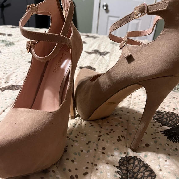 Nude heels - Picture 2 of 3